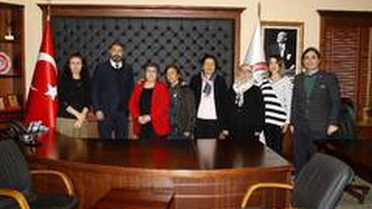 Öldürülen kadın öğretmenin annesi, zanlının en ağır cezaya çarptırılmasını istedi