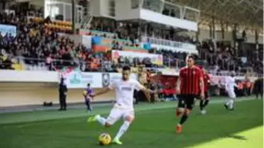 Aytemiz Alanyaspor: 0 - Gençlerbirliği: 0 (İlk yarı)
