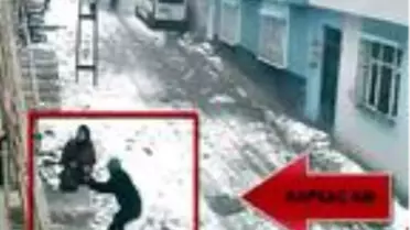 Sokak ortasındaki kapkaç kamerada