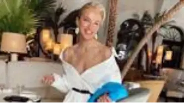 Burcu Esmersoy, Vakko'nun veliahdı Allan Hakko ile aşk yaşıyor
