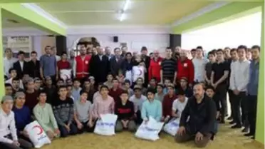 Türk Kızılay'dan Ballıca Kur'an Kursu öğrencilerine yardım