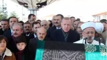 Eski Bakan Akif Çağatay Kılıç'ın babası Sinan Kılıç son yolculuğuna uğurlandı