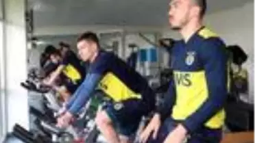 Ersun Yanal Samandıra'da antrenmana çıktı, yönetim ise sessizliğini korudu
