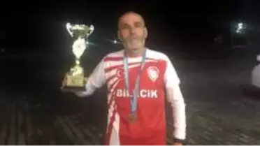 Bilecikli maratoncu Rıza Yıldırım'dan bir kupa daha