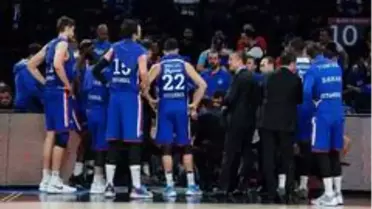 Lider Anadolu Efes, Alba Berlin'e konuk olacak