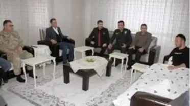 Bismil Kaymakamı Yüksel, İdlib'de yaralanan askeri ziyaret etti