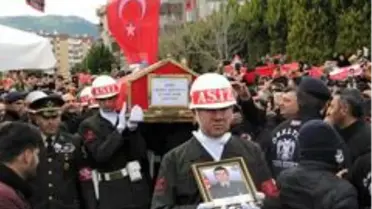 İdlib şehidi Uzman Onbaşı Ahmet Alpaslan, İzmir'de son yolculuğuna uğurlandı