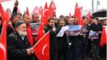 Kar yağışı altında Mehmetçik'e destek