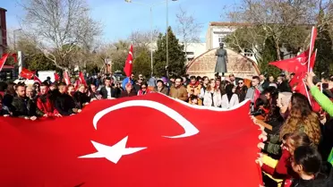 Türkiye Mehmetçik için tek yürek oldu