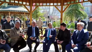 Vali Mantı ve protokol üyeleri emeklilerle bir araya geldi