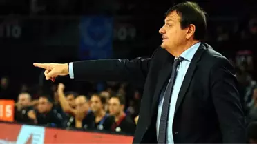 Ergin Ataman'dan, uçağa giriş sırasında yapılan aramaya tepki