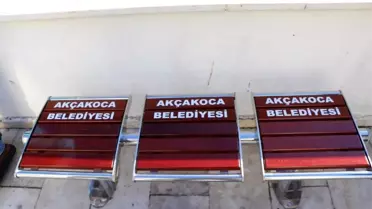 Akçakoca'da oturma bankları yapımına başladı