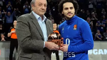 THY Euroleague: Anadolu Efes: 91 - Olympiakos: 79