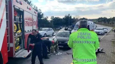 Tuzla'da trafik kazasında sürücü araç içinde sıkıştı