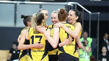VakıfBank, CEV Şampiyonlar Ligi'nde üst üste sekizinci kez yarı finalde