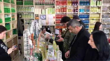 Yalova'da kolonya satışları arttı; dükkanlar müşteri dolu
