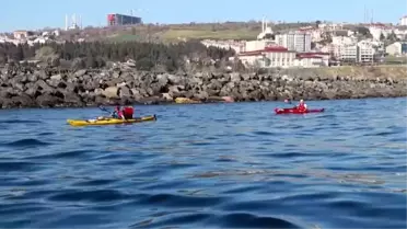 Bisikletle ayrıldığı İsveç'e kanoyla dönüyor
