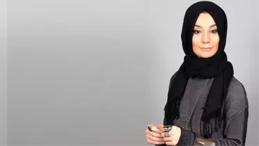 Gazeteci, yazar Esra Elönü'nün babası umre dönüşü hayatını kaybetti