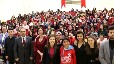 Gençlerin sosyal medya mağduriyetlerin azaltılması için eğitimler sürüyor