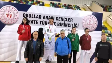 Fatma Uygur Türkiye birincisi oldu