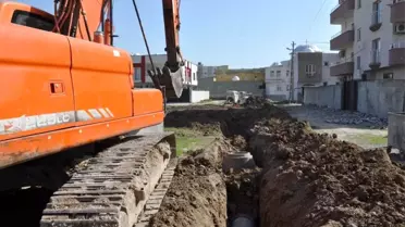 Cizre'de yağmurlama hattı boruları döşendi