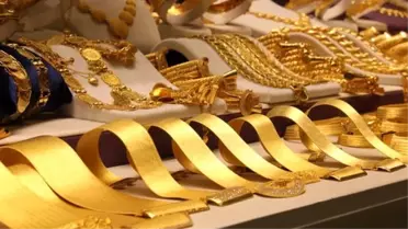 Mücevherat sektörü koronavirüs nedeniyle çalışma saatlerini kısalttı