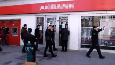 65 yaş ve üzerine hizmet veren banka müdürü ve güvenlik görevlisi hakkında tutanak tutuldu