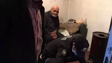 Sinop'ta polis, 65 yaş üstü kardeşler için odun kırarak soba yaktı