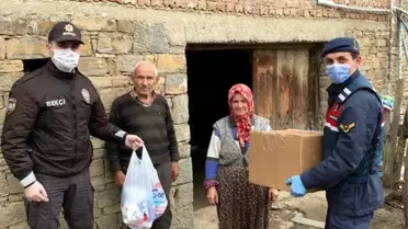 Tarihi kentte yaşlıların ihtiyaçları karşılanmaya devam ediyor