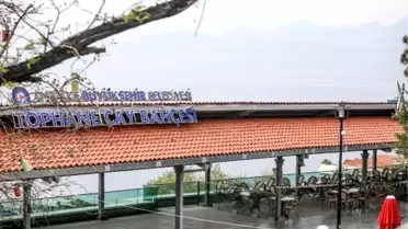 Antalya'da sokaklar boş kaldı