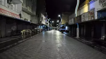 Cizre Belediyesi temizlik mesaisine gece de devam ediyor