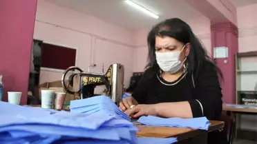Nene Hatun'un torunları maske üretimi için seferber oldu