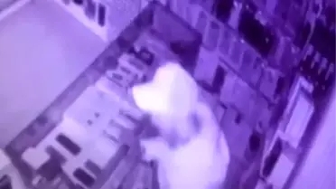 Fatih'te 11 telefon çalan hırsızlar kamerada