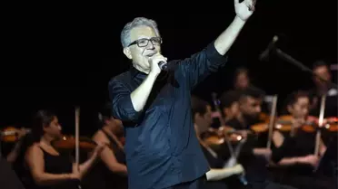 Kısa bir süre önce ABD'den dönen ünlü sanatçıdan koronavirüs itirafı!