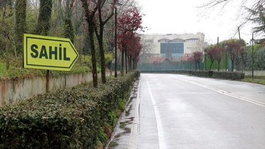 Sahil ve parklarda 'koronavirüs sessizliği'
