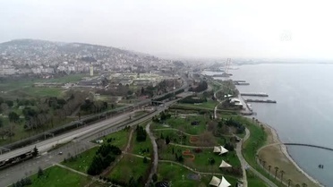 Sahil ve parklarda 'koronavirüs sessizliği'