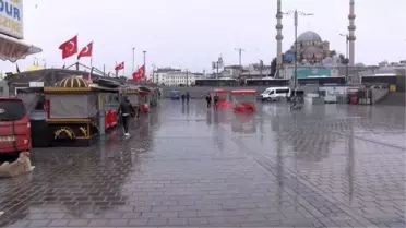 Eminönü sessizliğe büründü
