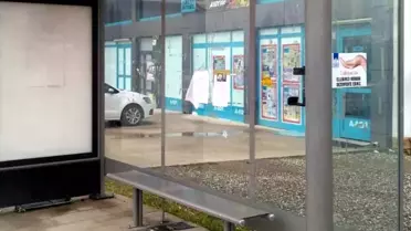 Otobüs durağındaki dezenfektanların çalındığı iddiası