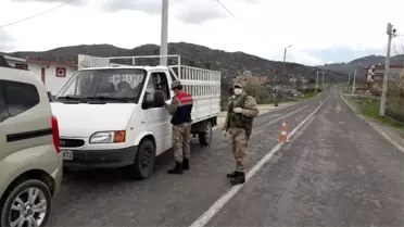 Çüngüş'te il dışından gelenler sağlık kontrolünden geçiriliyor