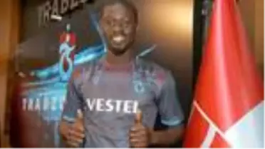 Badou Ndiaye'den 650 aileye corona yardımı