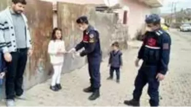 Bisiklet almak için biriktirdiği parayı 'milli dayanışma' kampanyasına bağışladı