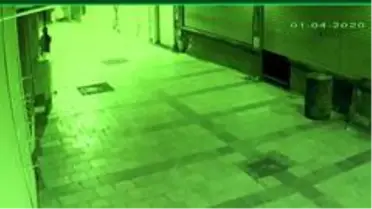 21 saniyede 15 bin liralık soygun yaptı