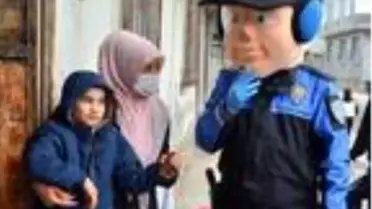 Otizmli Halil'e polis jesti