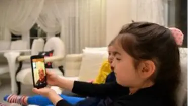 Torunları görüntülü görüşmelerde dedeleri ve ninelerine 'evden çıkmayın' çağrısı yaptı