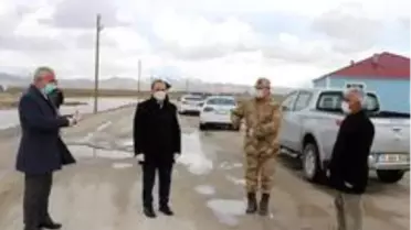 Karantinadaki mahalleye gıda ve temizlik malzemesi desteği