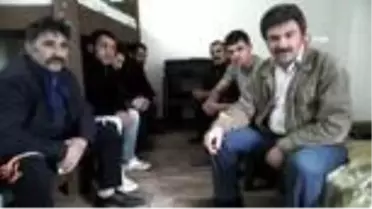 Karslı işçiler Gürcistan'ta mahsur kaldıGürcistan'da kalan işçiler Türkiye'ye dönmek istiyor