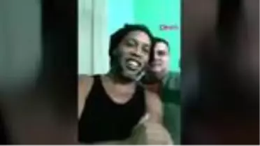 Ronaldinho'dan haber var Hapishaneden ailesine videolu mesaj