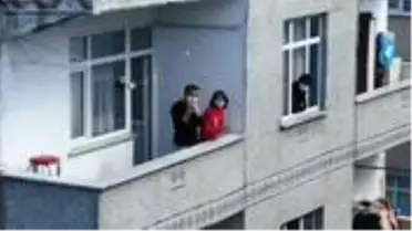Bağcılar'da karantinaya alınan binadaki 16 kişinin 10'unda koronavirüs çıktı