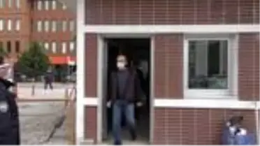 Kadir Berat kumbarasındaki parayı 'Milli Dayanışma Kampanyası'na bağışladı
