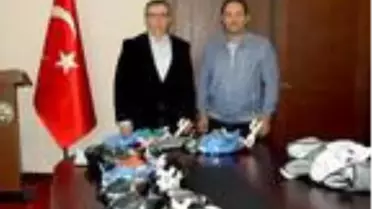 Su altı maskeleri üzerinde çalışarak, yoğun bakım maskesi ürettiler